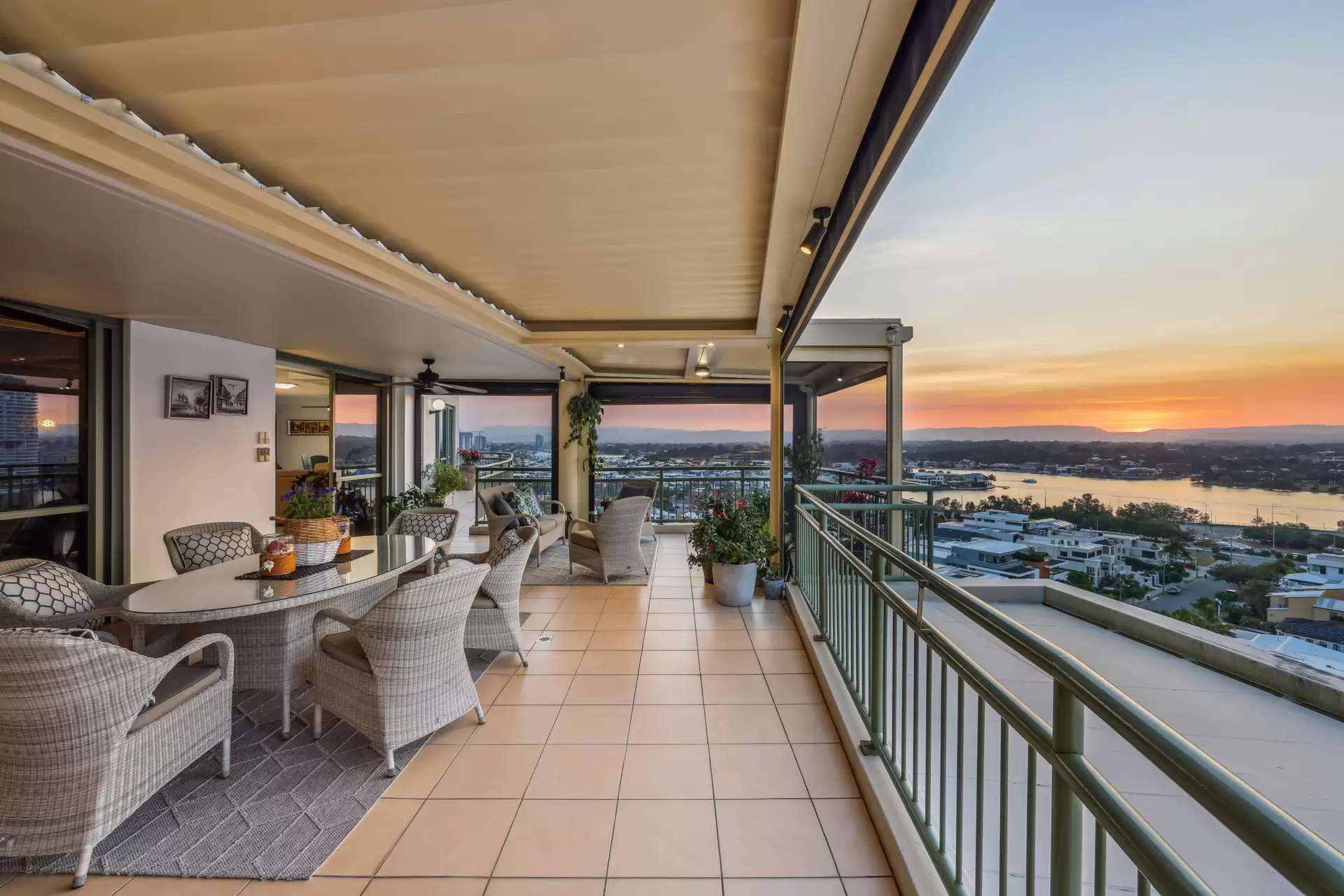74/29-39 Woodroffe Avenue, Main Beach For Sale by Queensland Sotheby's International Realty - image 1