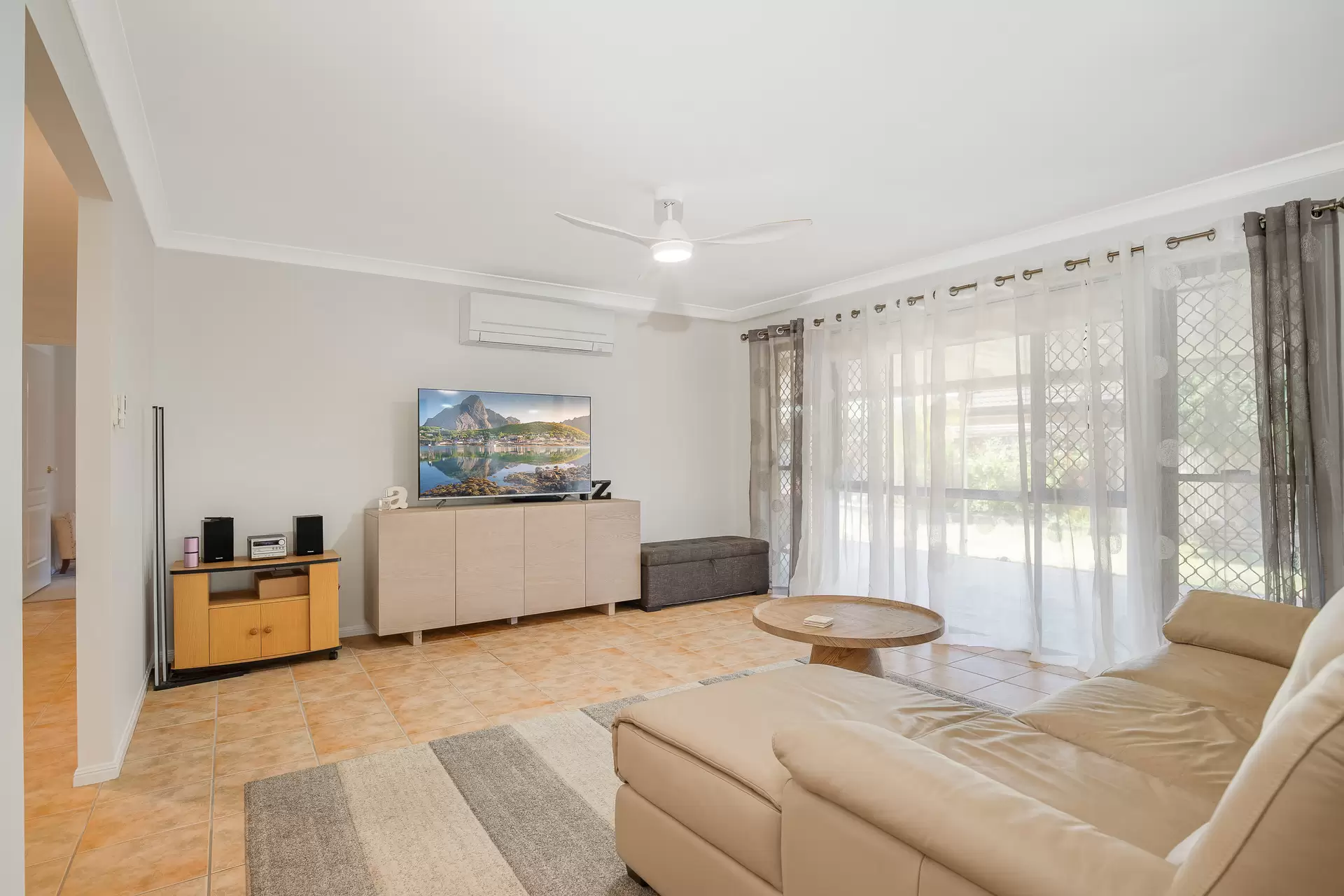 6 Water Gum Place, Thornlands Sold by  - image 1
