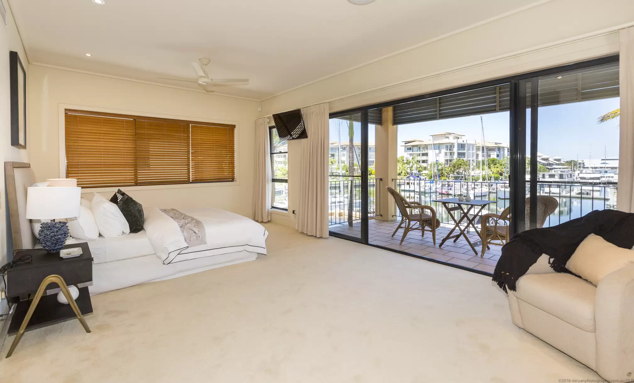 1507 Rosebank Way West, Hope Island Sold by Queensland Sotheby's International Realty - image 1