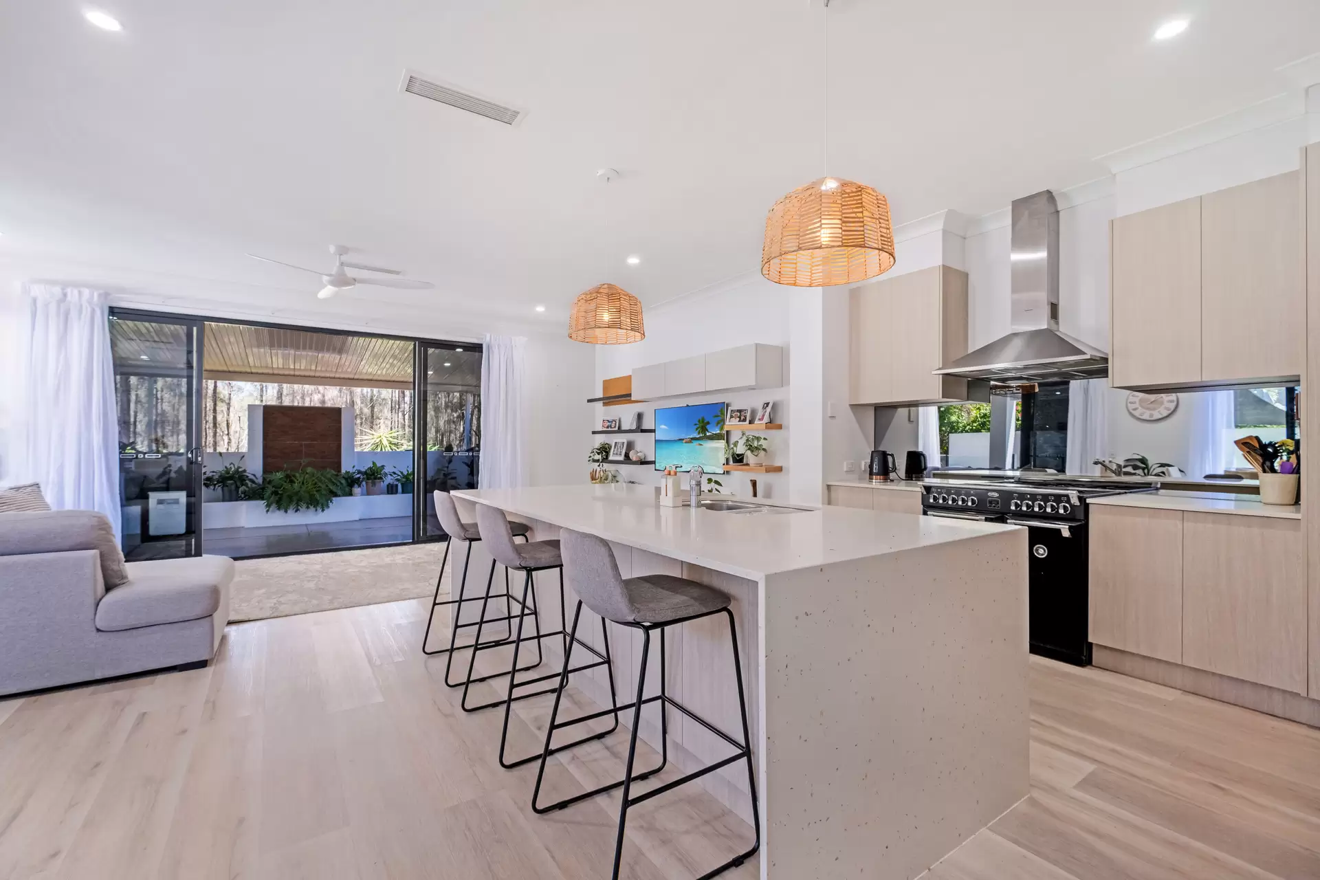 40 Anchorage Circuit, Twin Waters Sold by Queensland Sotheby's International Realty - image 1