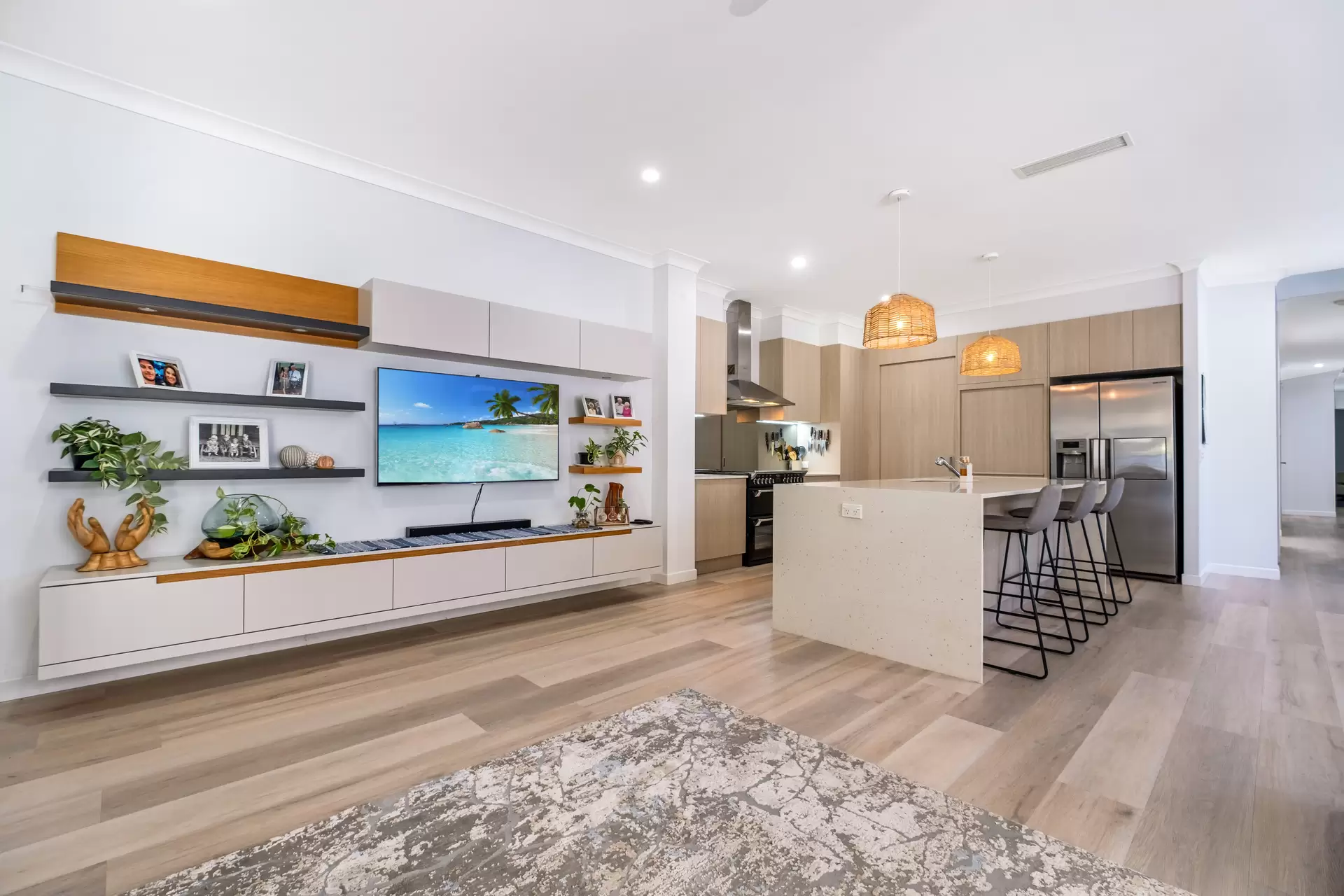 40 Anchorage Circuit, Twin Waters Sold by Queensland Sotheby's International Realty - image 1