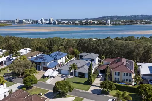 40 Anchorage Circuit, Twin Waters Sold by 