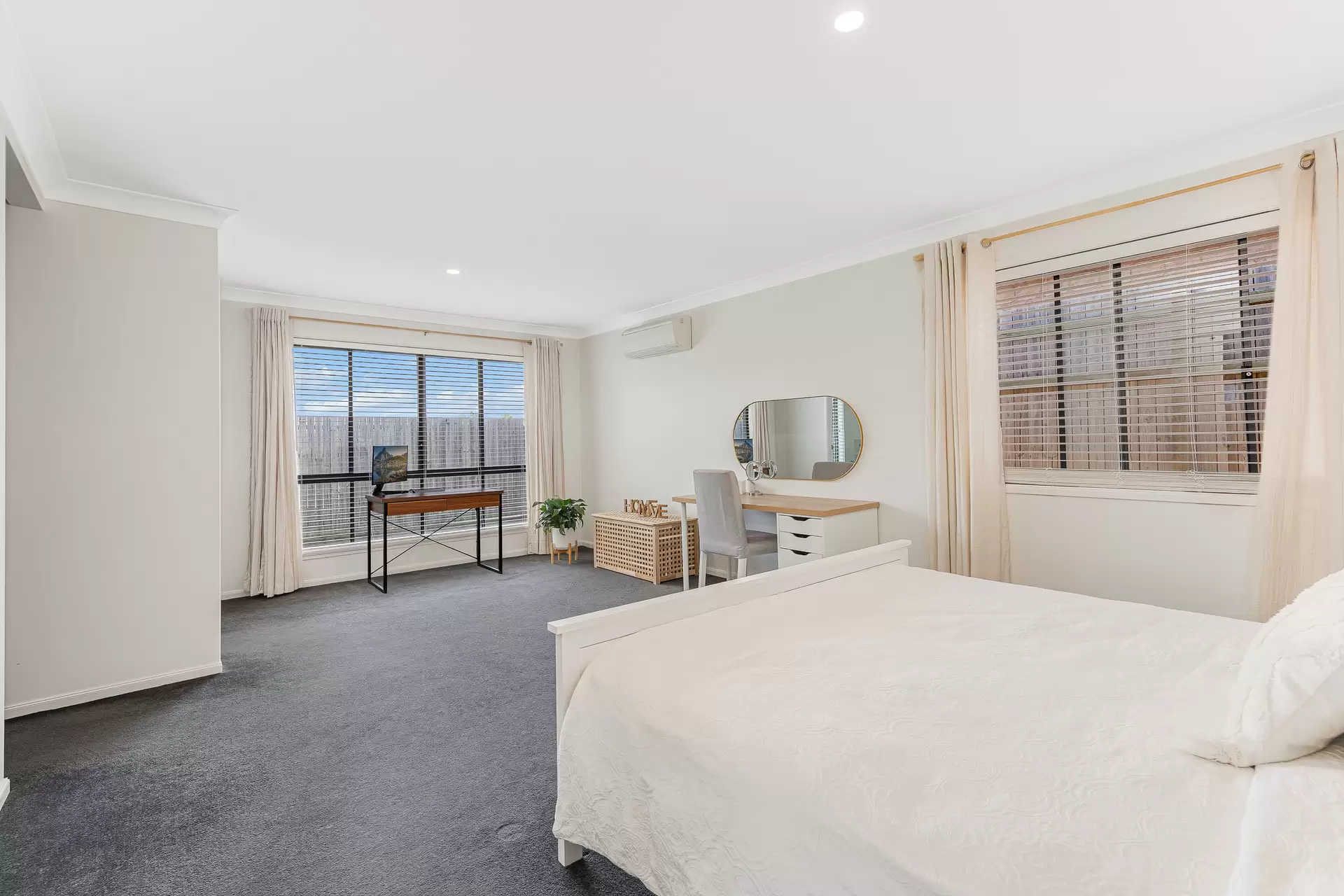 4 Berkingham Street, Thornlands Sold by  - image 1