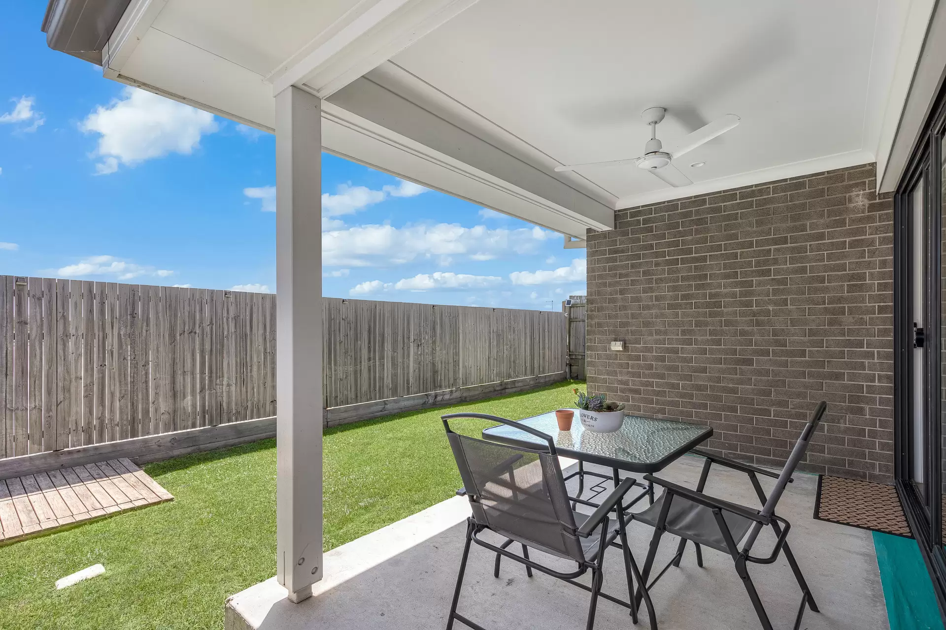 4 Berkingham Street, Thornlands Sold by  - image 1