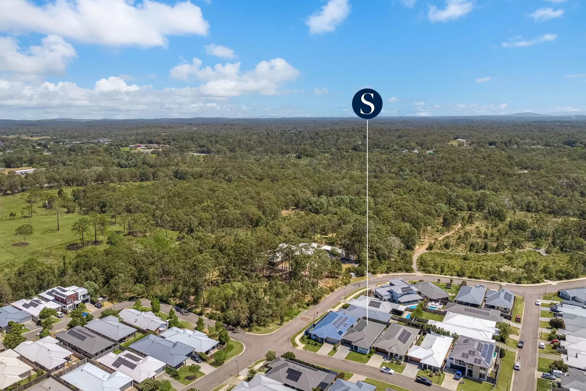 4 Berkingham Street, Thornlands Sold by Queensland Sotheby's International Realty - image 1