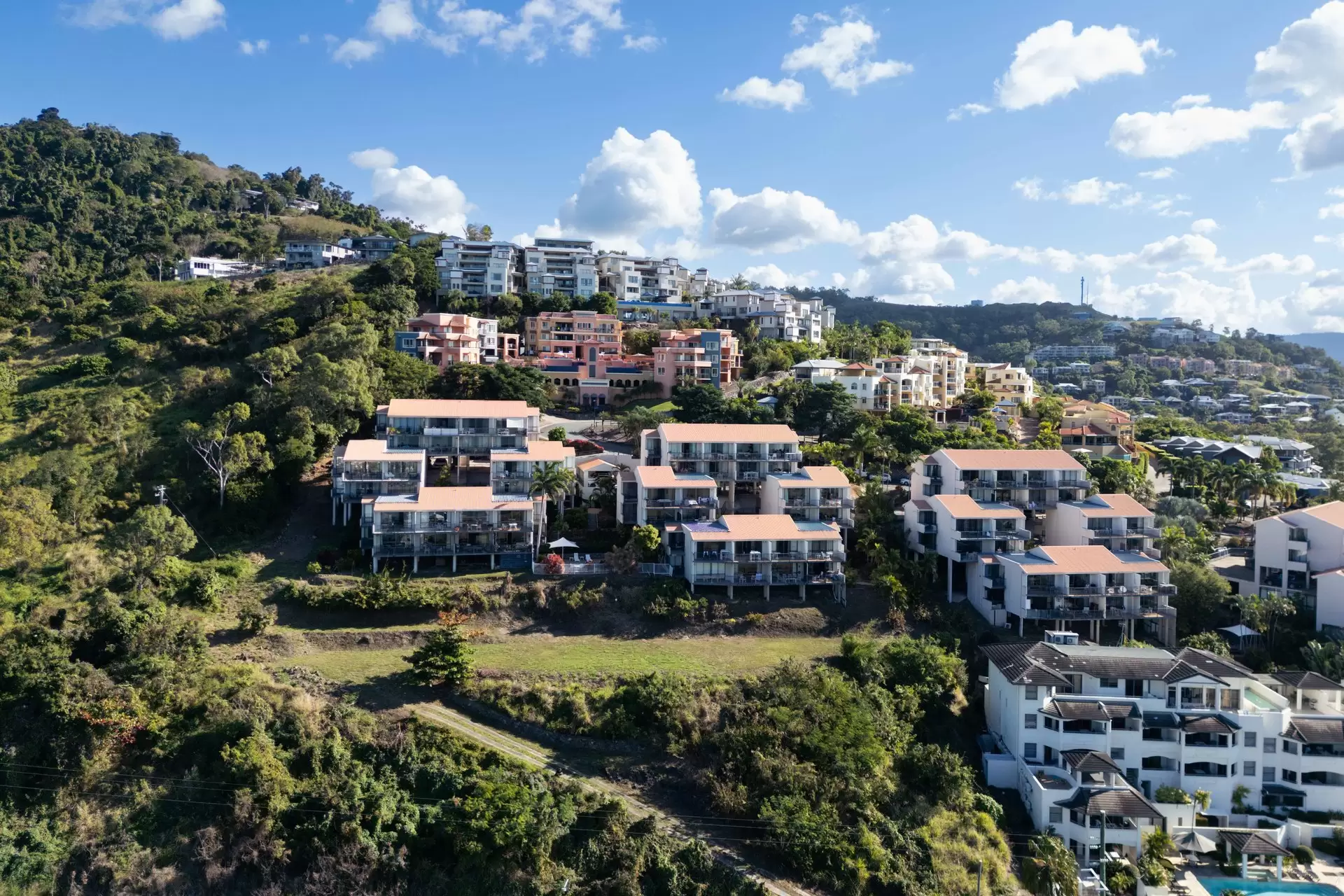 414-420 Shute Harbour Road, Airlie Beach For Sale by Queensland Sotheby's International Realty - image 1