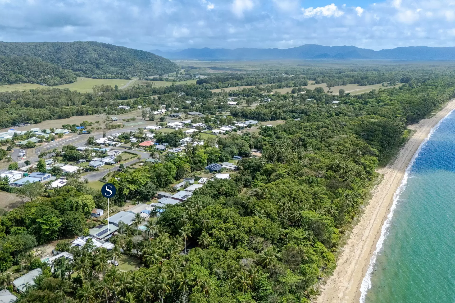 42 Esplanade, Wonga Beach Sold by Queensland Sotheby's International Realty - image 1