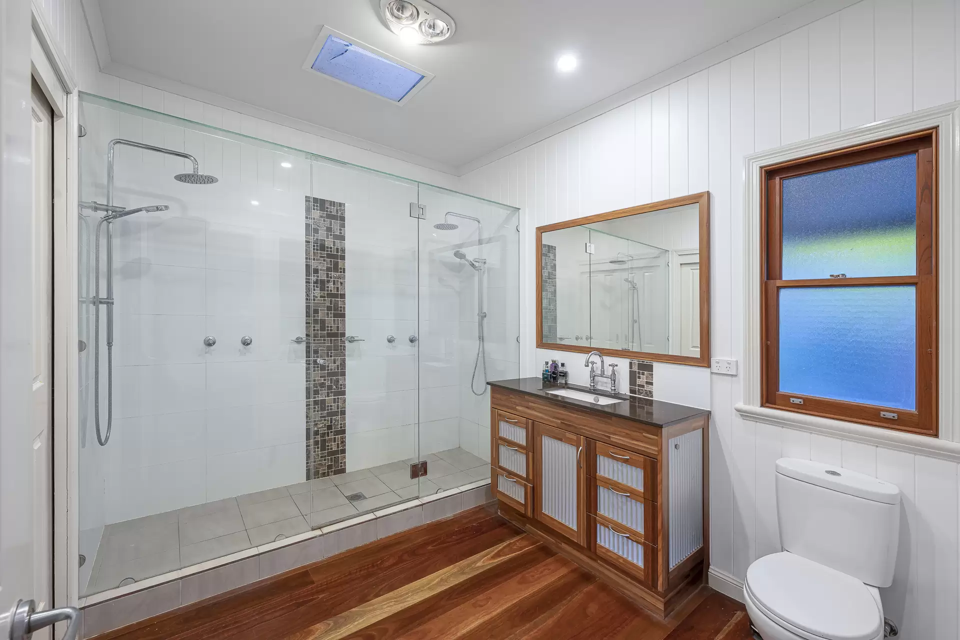 337 Grassdale Road, Gumdale Sold by Queensland Sotheby's International Realty - image 1
