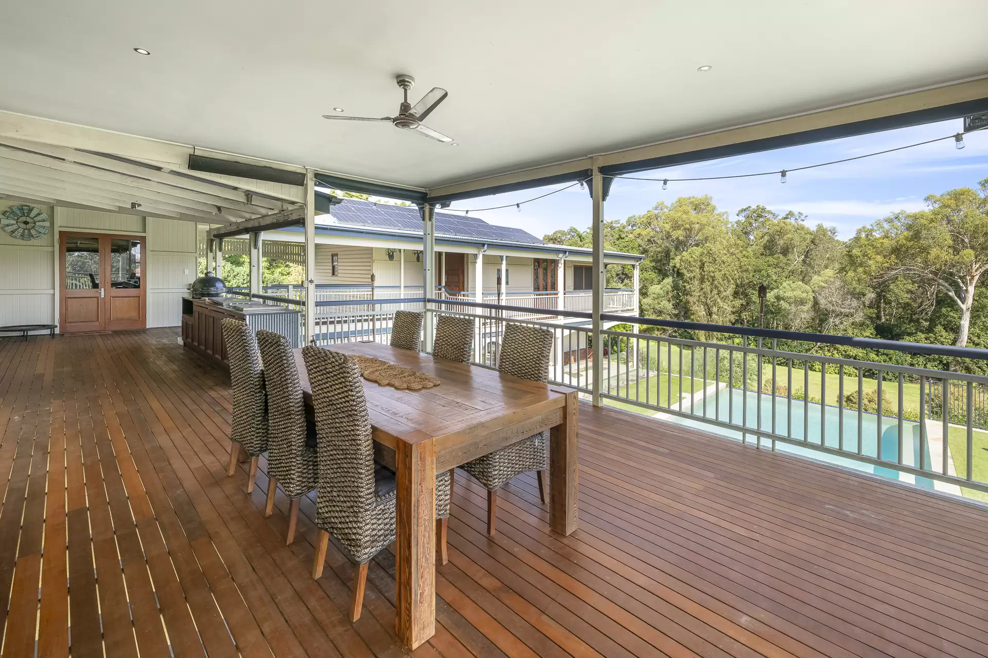 337 Grassdale Road, Gumdale Sold by Queensland Sotheby's International Realty - image 1