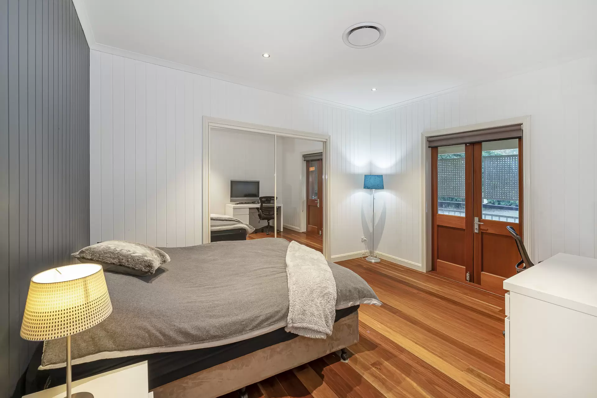 337 Grassdale Road, Gumdale Sold by Queensland Sotheby's International Realty - image 1