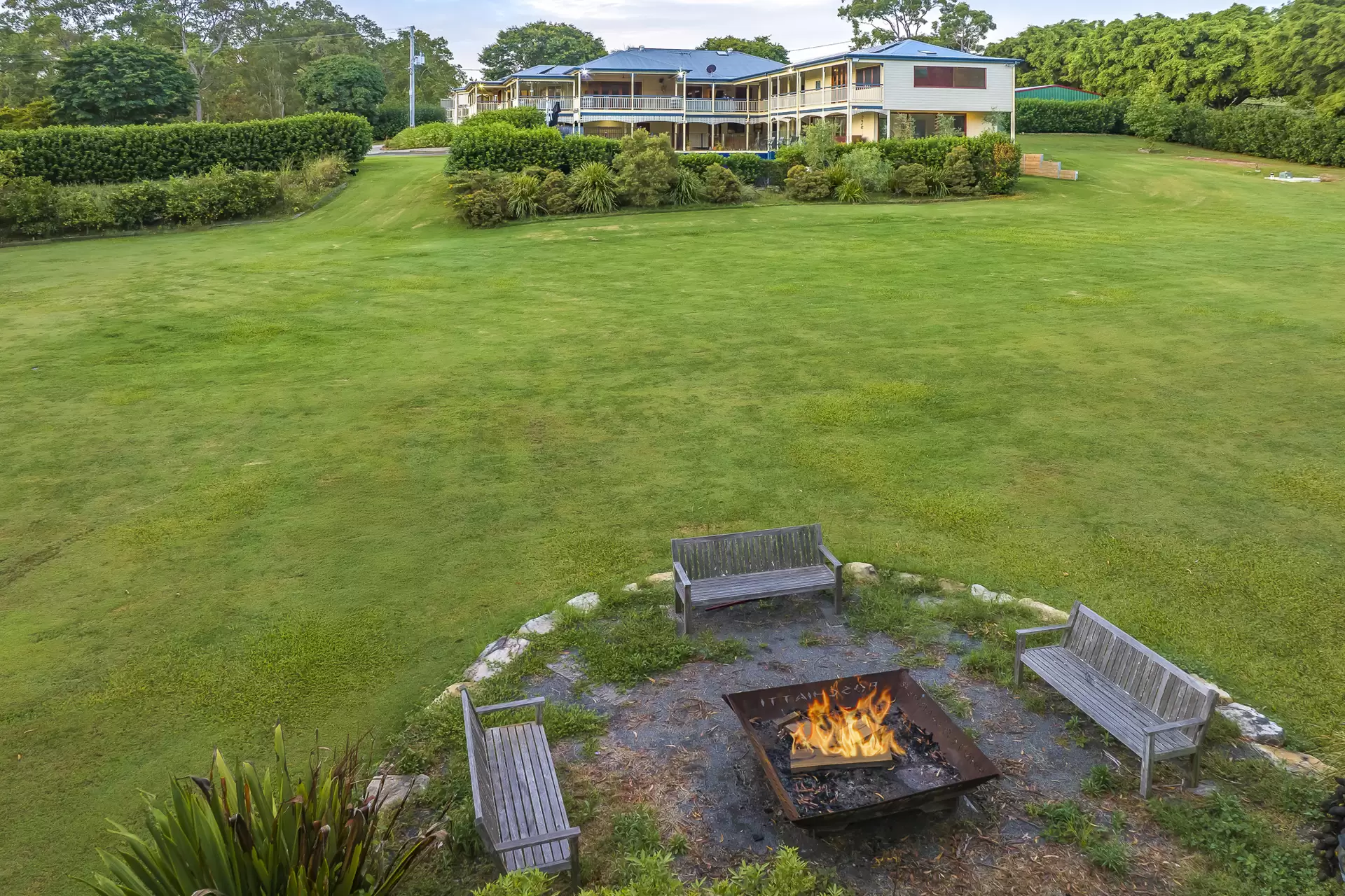 337 Grassdale Road, Gumdale Sold by Queensland Sotheby's International Realty - image 1