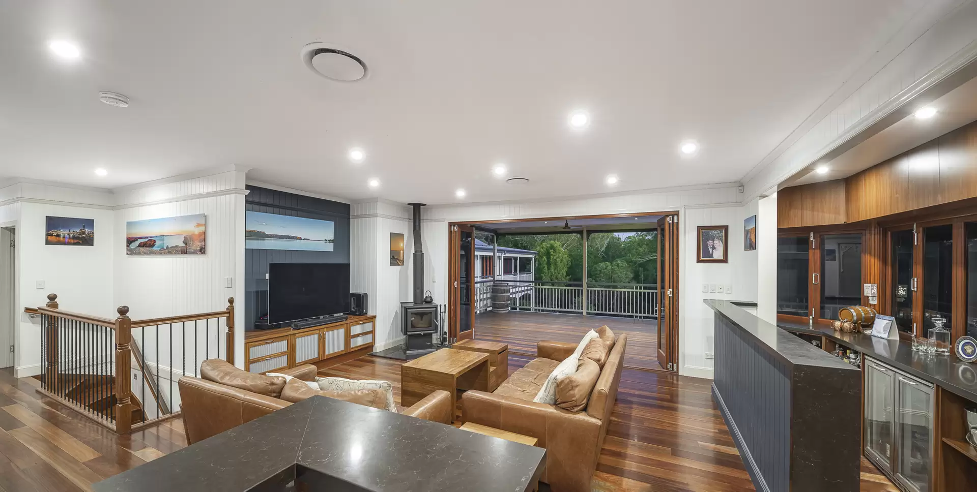 337 Grassdale Road, Gumdale Sold by Queensland Sotheby's International Realty - image 1