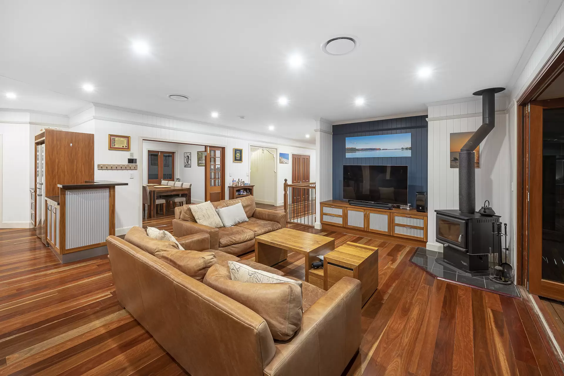 337 Grassdale Road, Gumdale Sold by Queensland Sotheby's International Realty - image 1