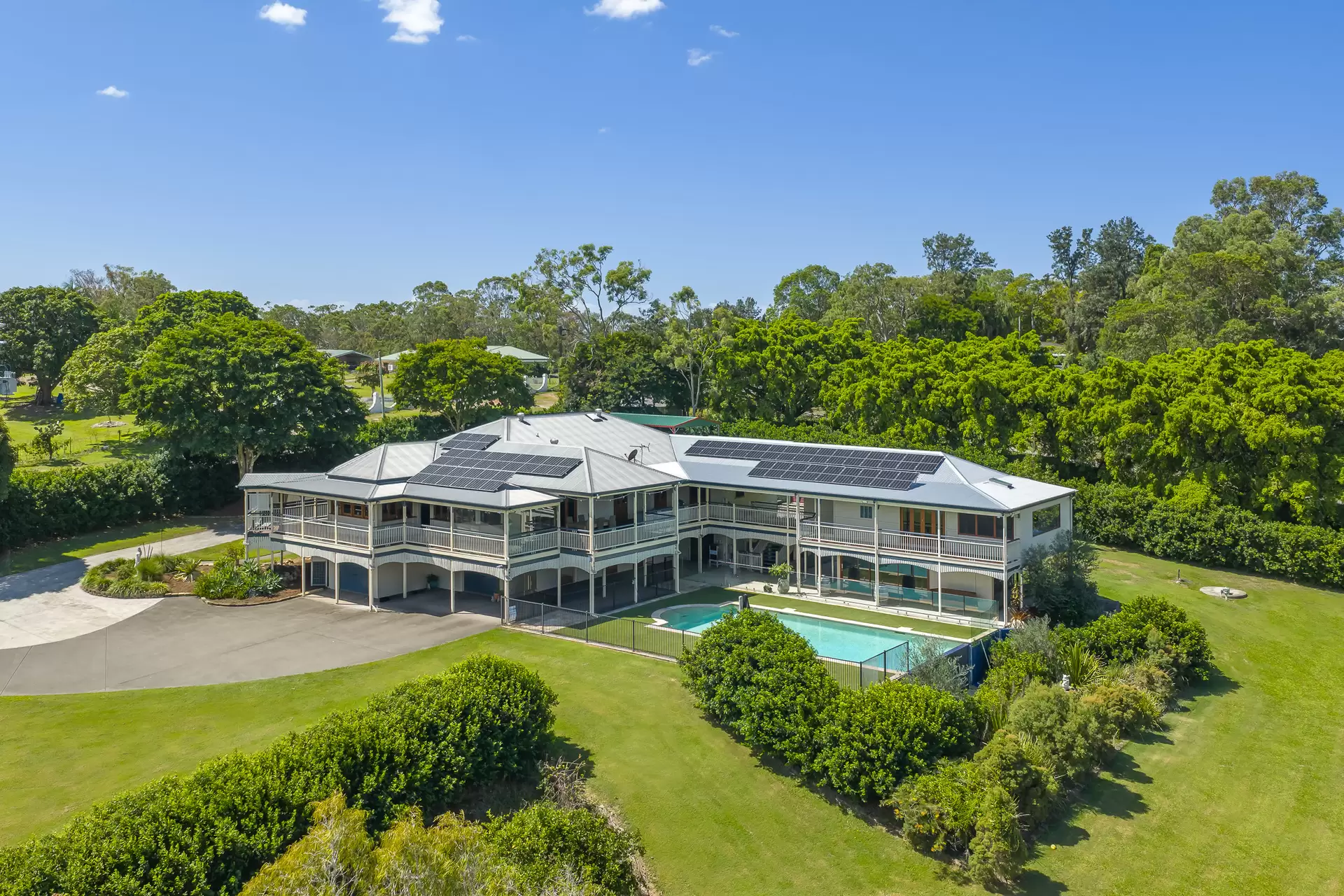 337 Grassdale Road, Gumdale Sold by Queensland Sotheby's International Realty - image 1