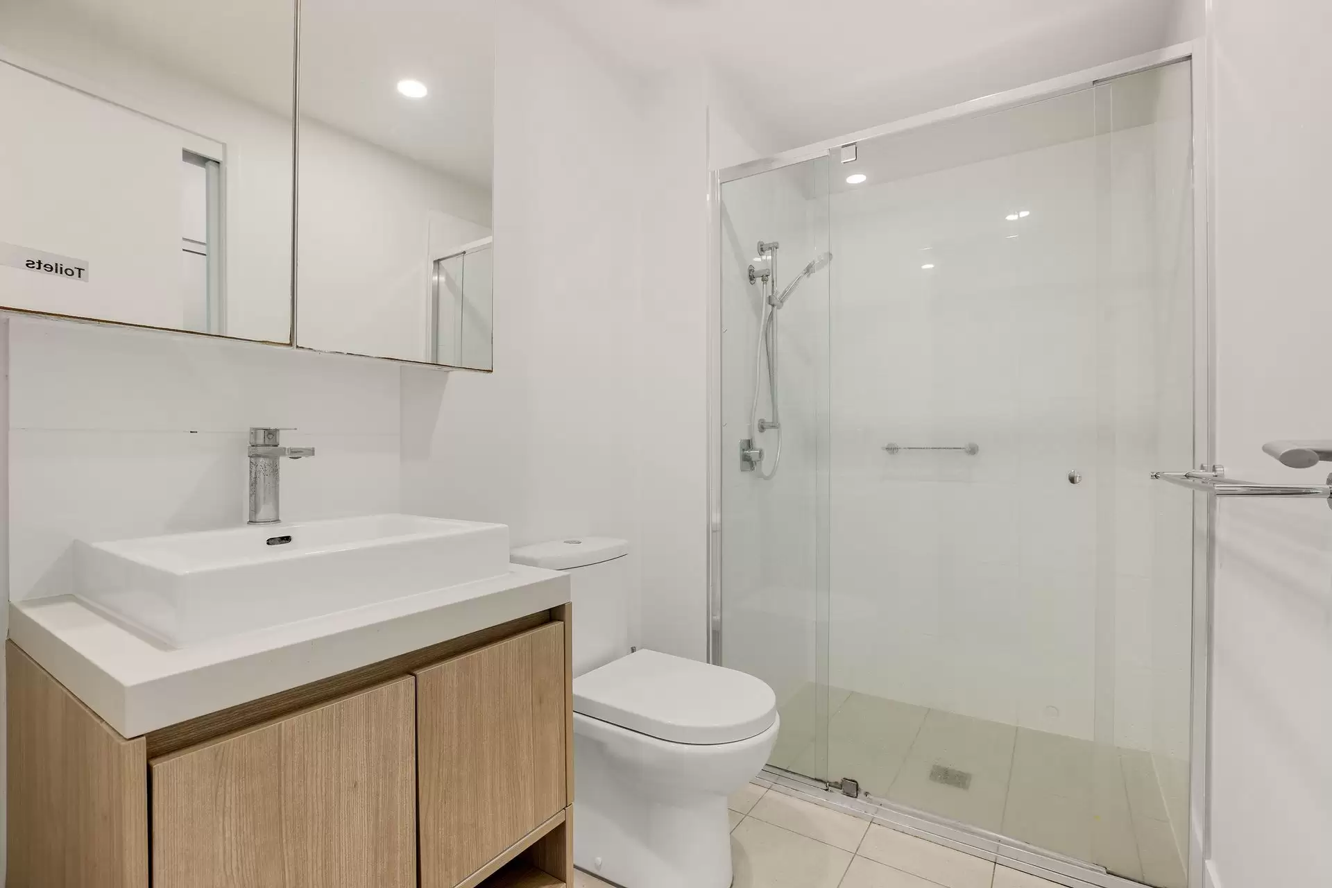 5/12 Sanders Street, Upper Mount Gravatt Sold by  - image 1