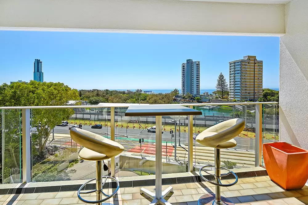 20/2 Admiralty Drive, Paradise Waters Sold by Queensland Sotheby's International Realty - image 1