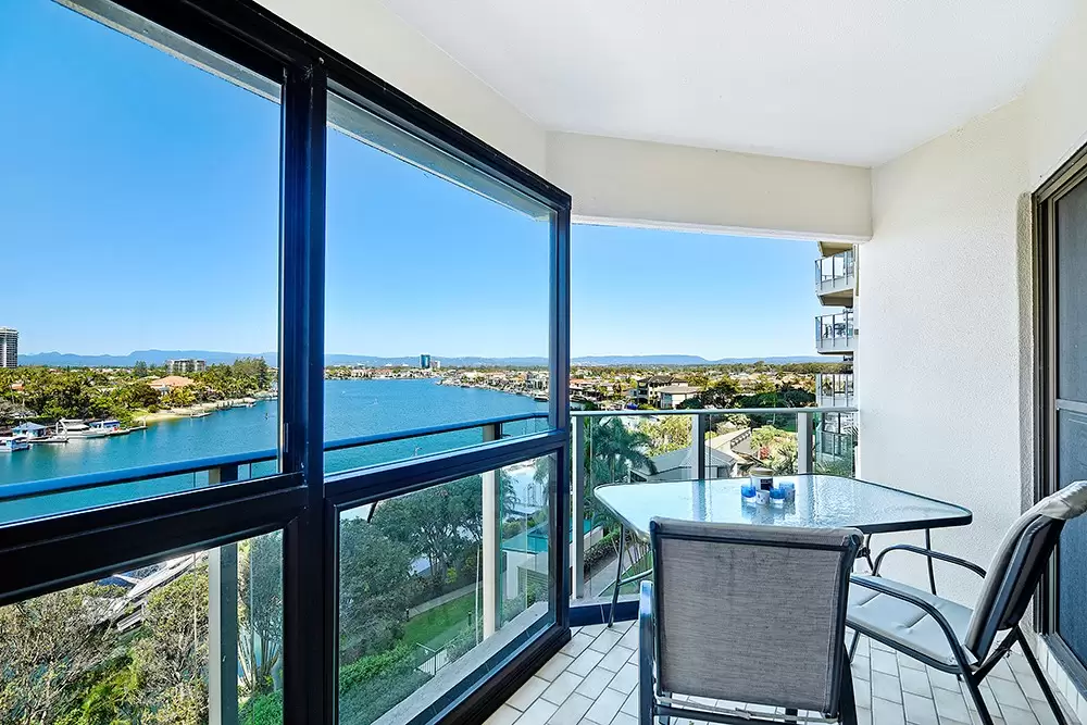 20/2 Admiralty Drive, Paradise Waters Sold by Queensland Sotheby's International Realty - image 1