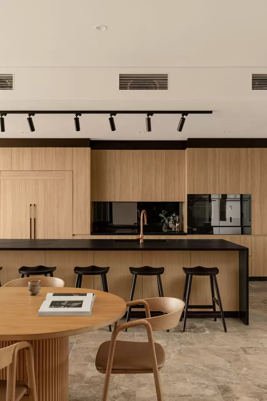 501/21 Wesley Street, Lutwyche Sold by Queensland Sotheby's International Realty - image 1