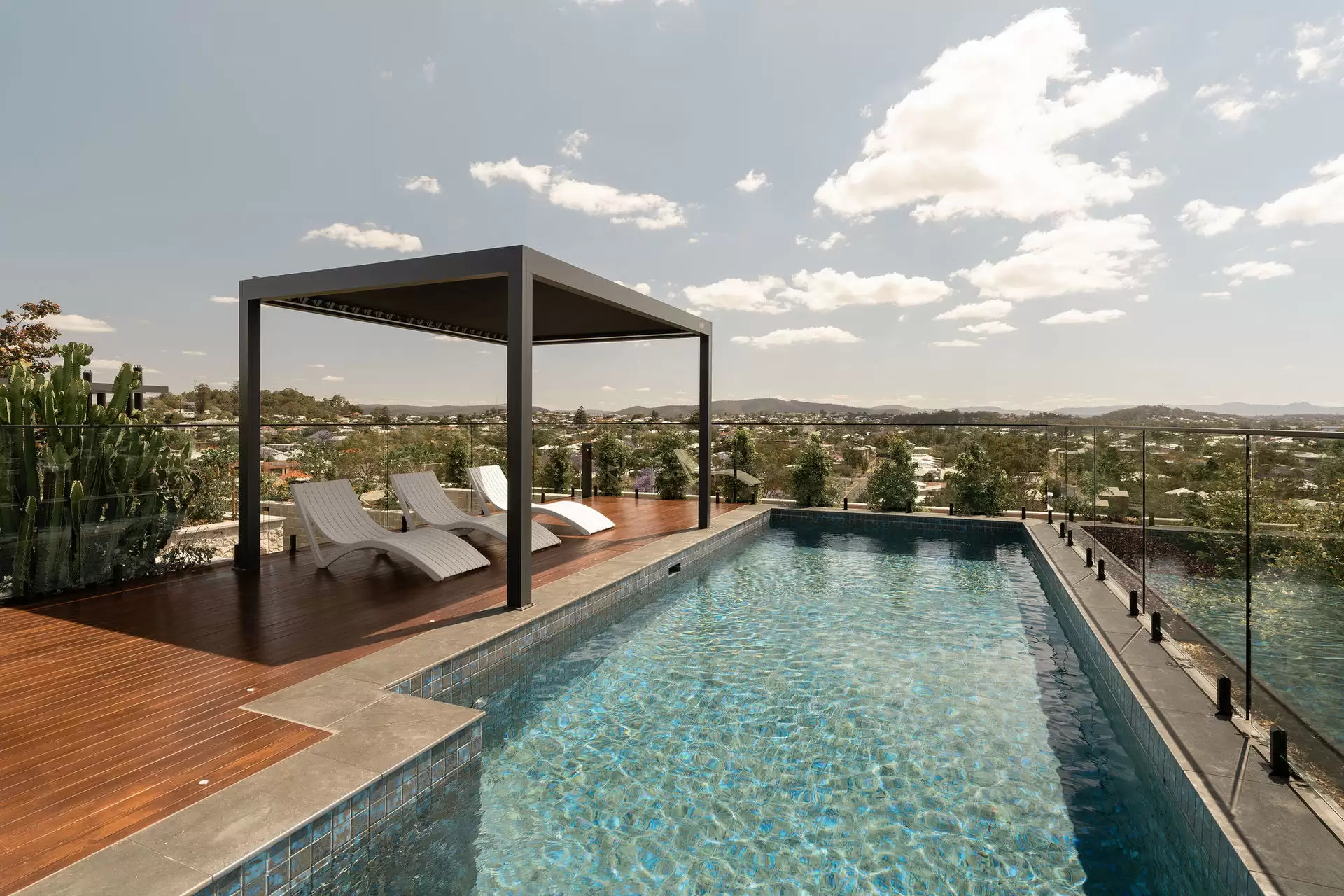 501/21 Wesley Street, Lutwyche Sold by Queensland Sotheby's International Realty - image 1