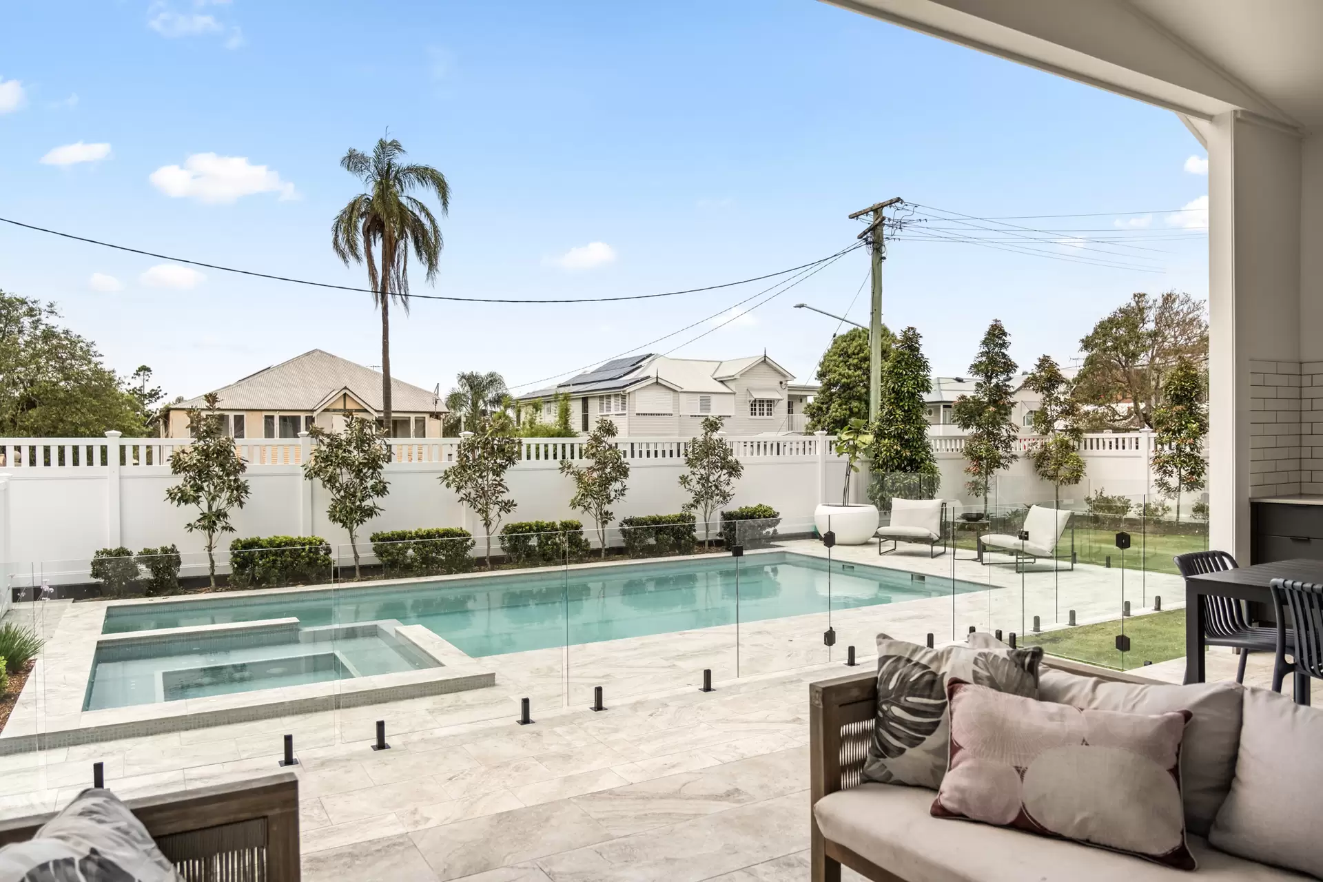7 Henry Street, Kalinga Sold by Queensland Sotheby's International Realty - image 1