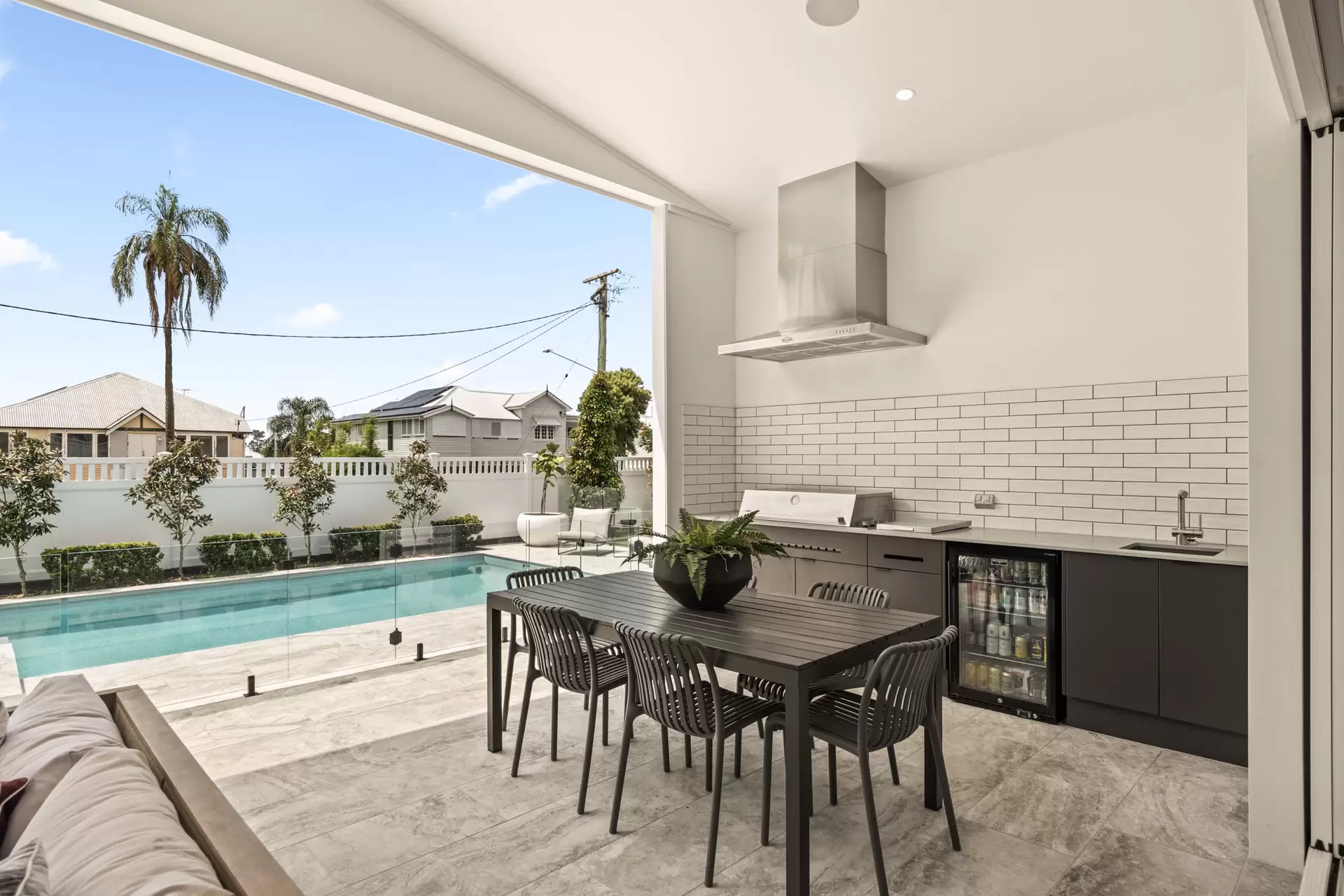 7 Henry Street, Kalinga Sold by Queensland Sotheby's International Realty - image 1