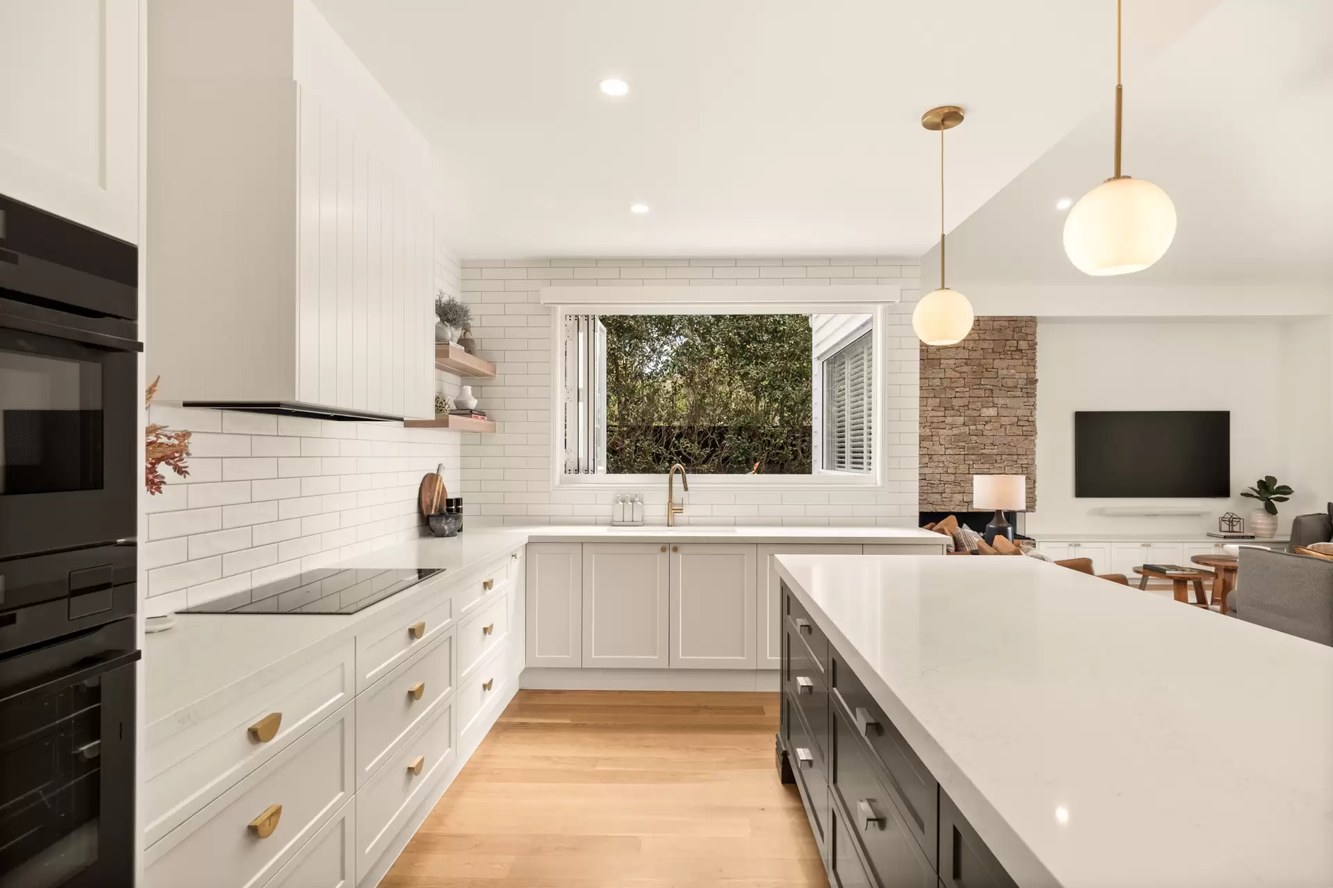 7 Henry Street, Kalinga Sold by Queensland Sotheby's International Realty - image 1