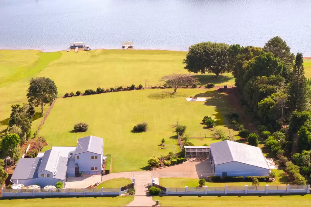 8 Andrews Road, Barrine Sold by Queensland Sotheby's International Realty