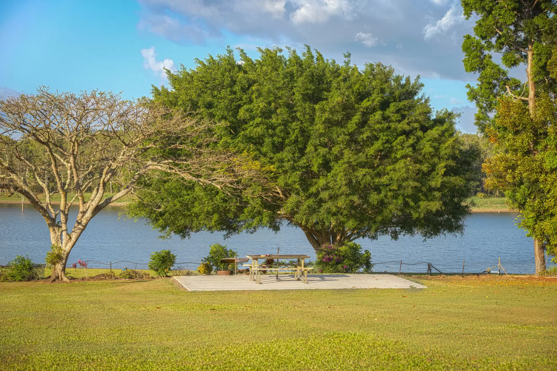 8 Andrews Road, Barrine Sold by Queensland Sotheby's International Realty - image 1
