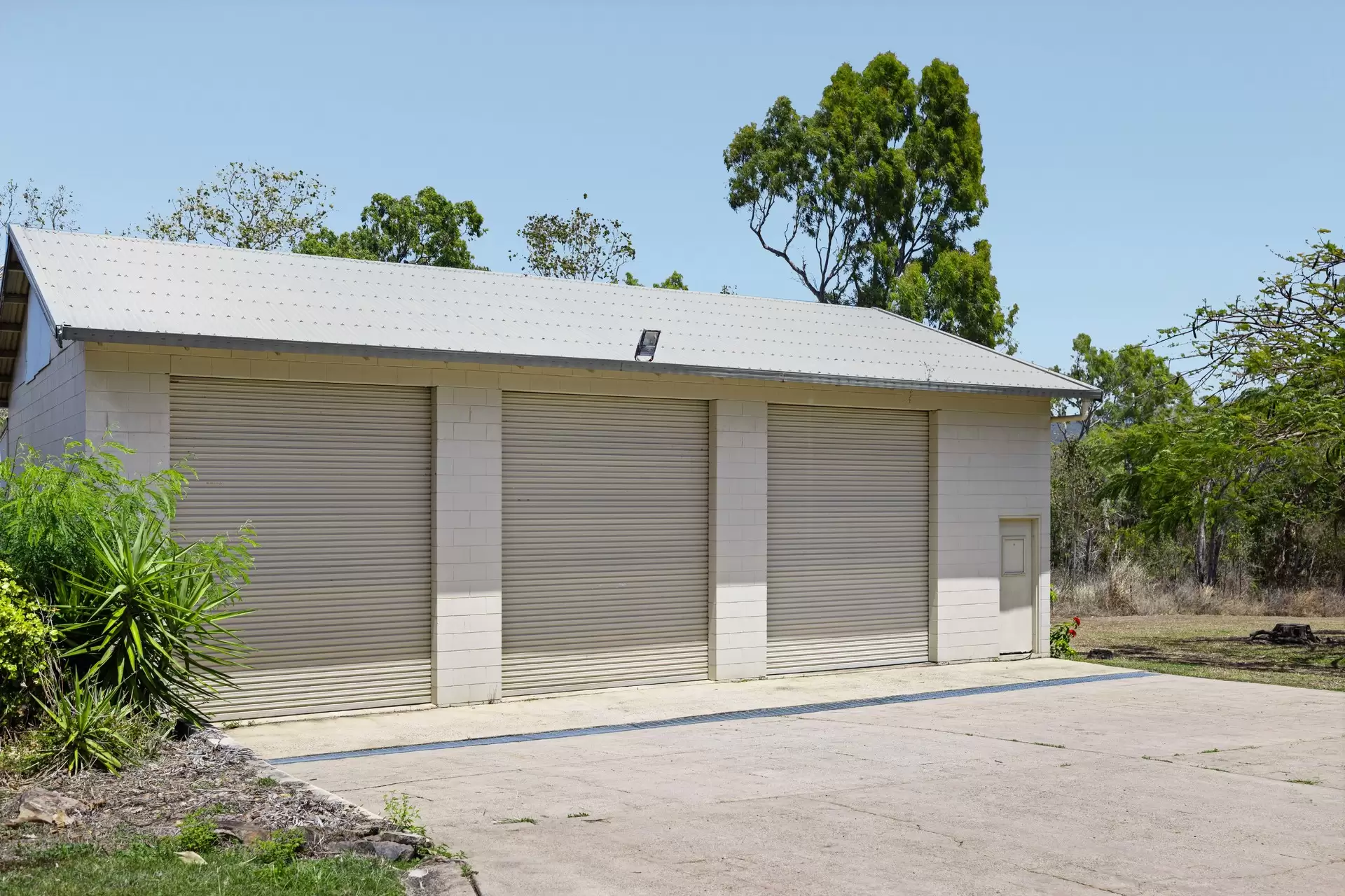 204 Jimmys Rock Road, Midge Point For Sale by Queensland Sotheby's International Realty - image 1