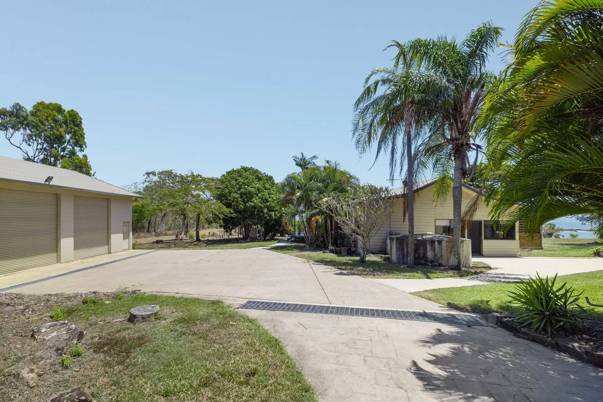 204 Jimmys Rock Road, Midge Point For Sale by Queensland Sotheby's International Realty - image 1
