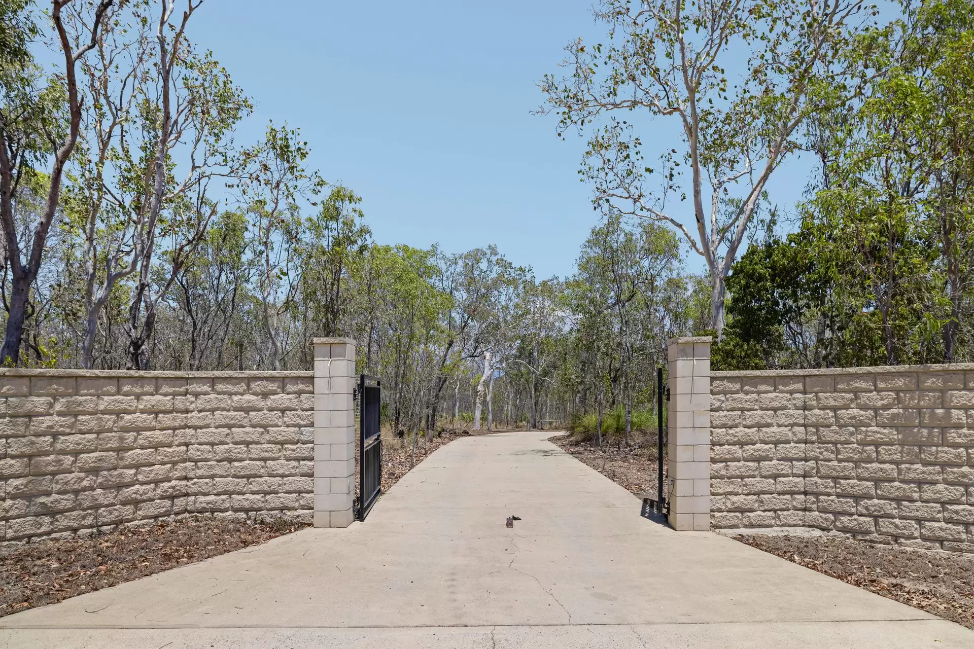 204 Jimmys Rock Road, Midge Point For Sale by Queensland Sotheby's International Realty - image 1