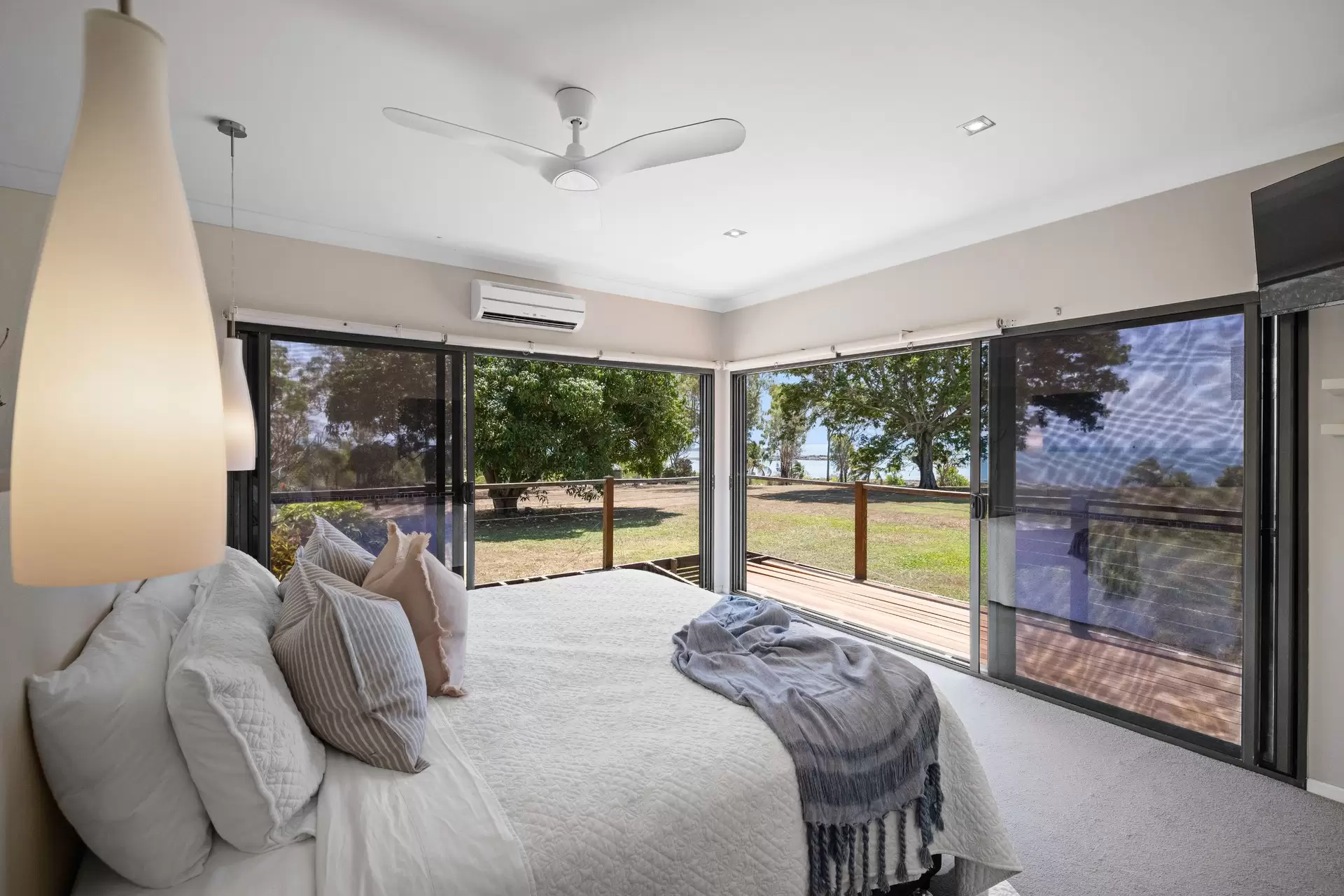 204 Jimmys Rock Road, Midge Point For Sale by Queensland Sotheby's International Realty - image 1