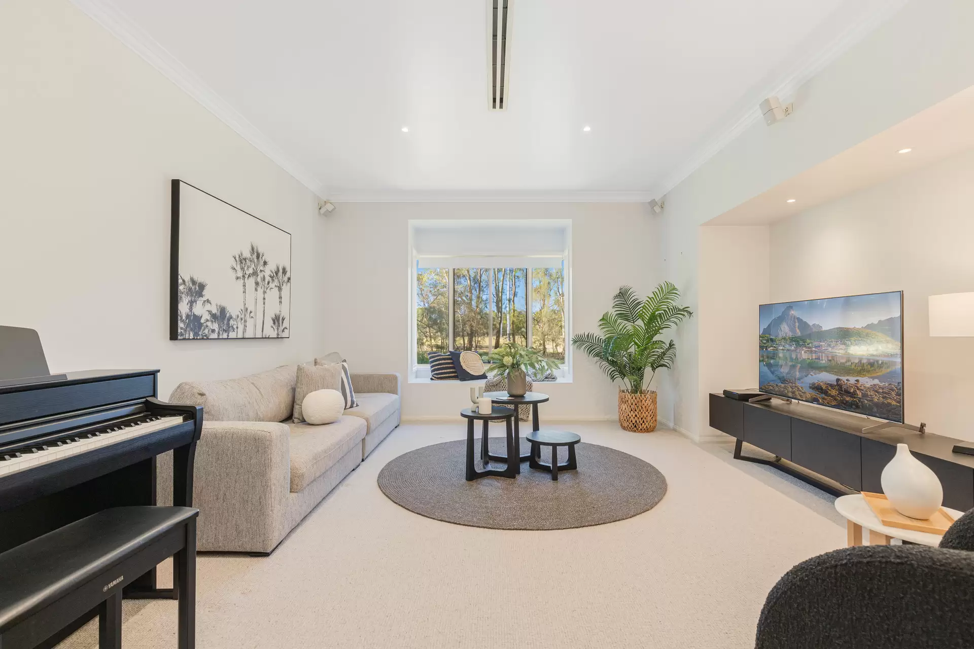 19-23 Cleary Street, Cleveland Sold by Queensland Sotheby's International Realty - image 1