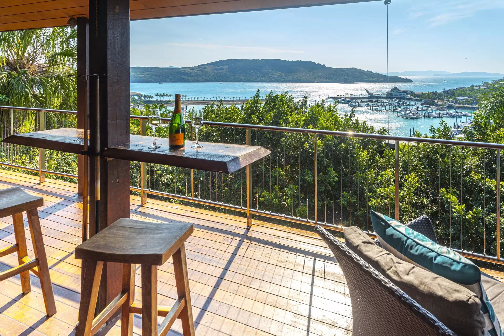 5 Marina Terrace, Hamilton Island Sold by  - image 1