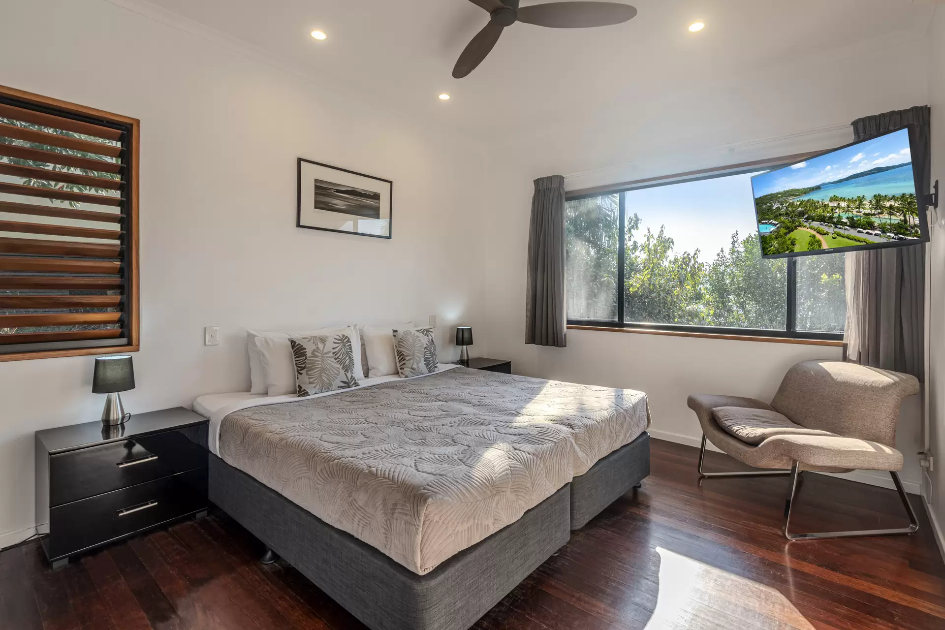 5 Marina Terrace, Hamilton Island Sold by Queensland Sotheby's International Realty - image 1