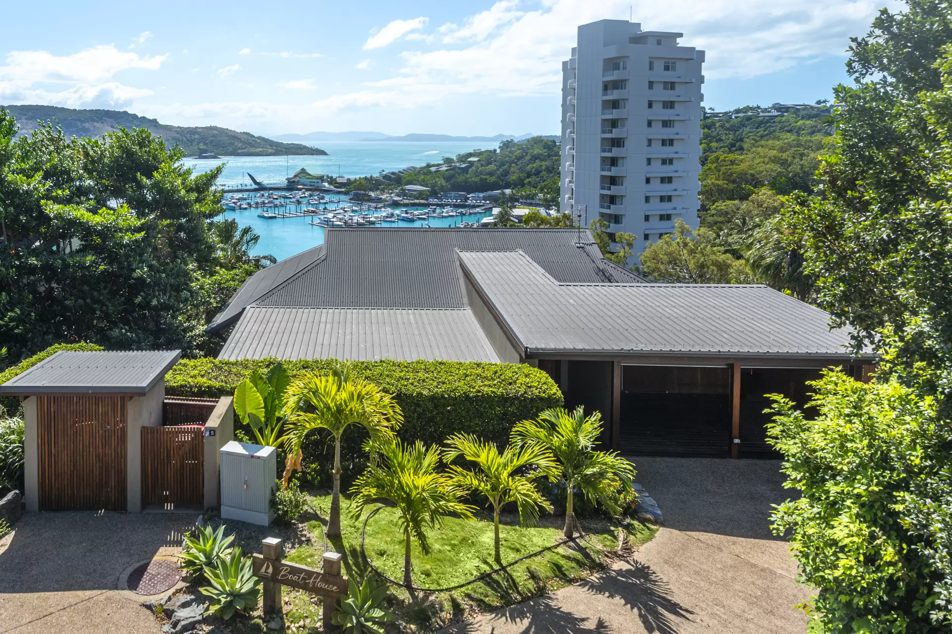 5 Marina Terrace, Hamilton Island Sold by  - image 1