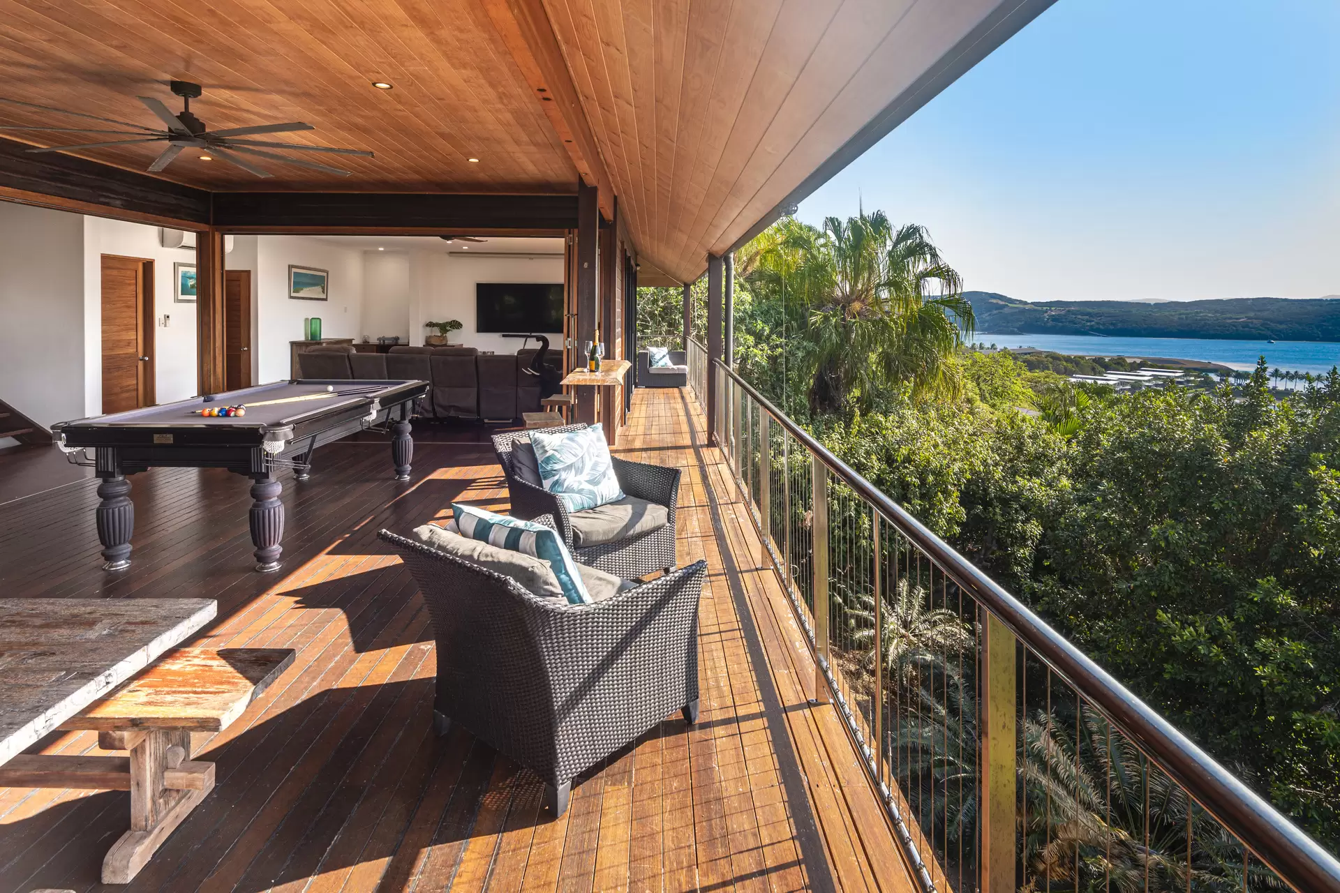 5 Marina Terrace, Hamilton Island Sold by  - image 1
