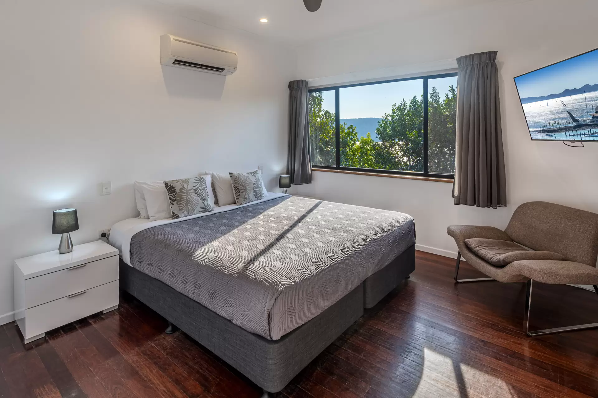 5 Marina Terrace, Hamilton Island Sold by Queensland Sotheby's International Realty - image 1