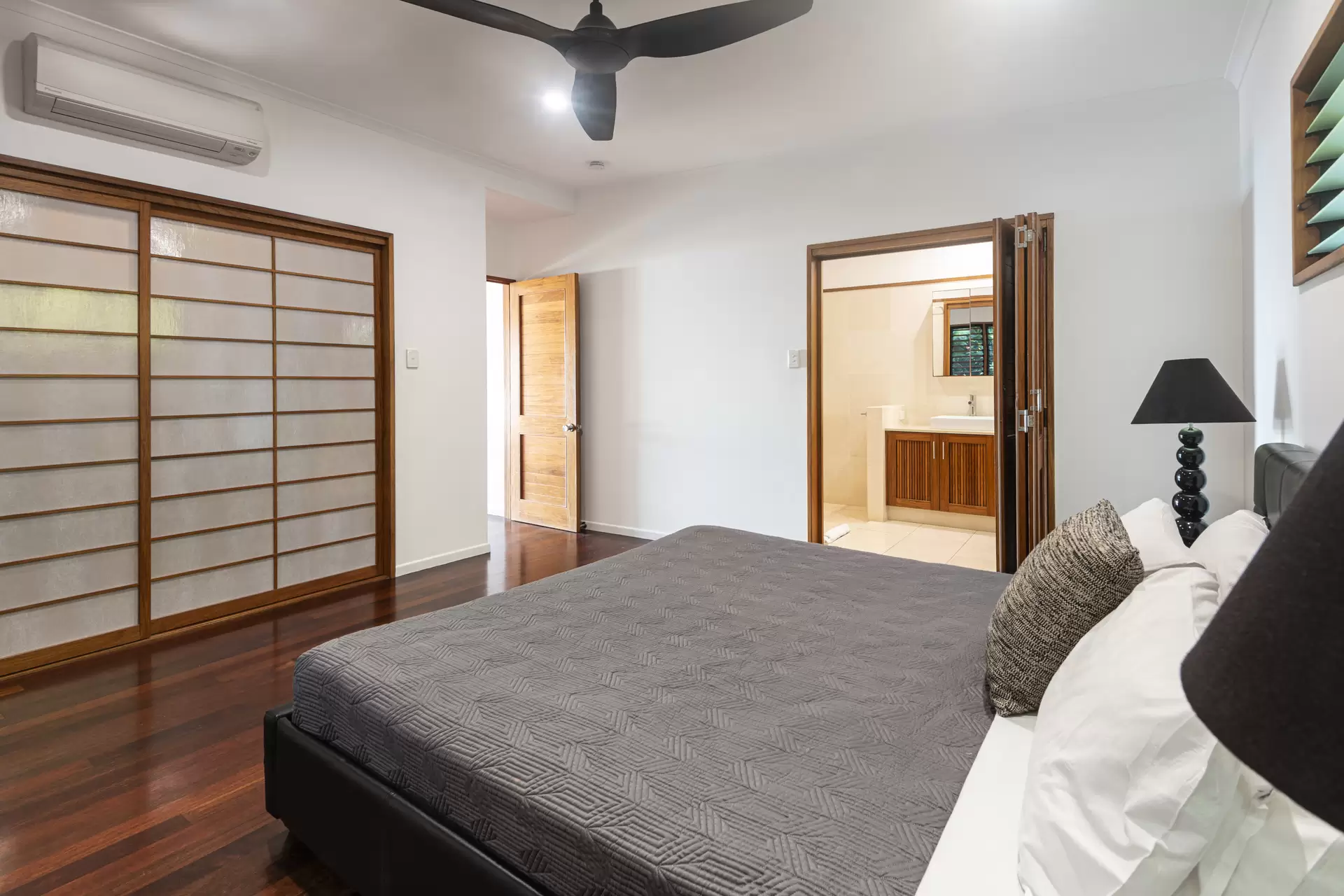 5 Marina Terrace, Hamilton Island Sold by Queensland Sotheby's International Realty - image 1