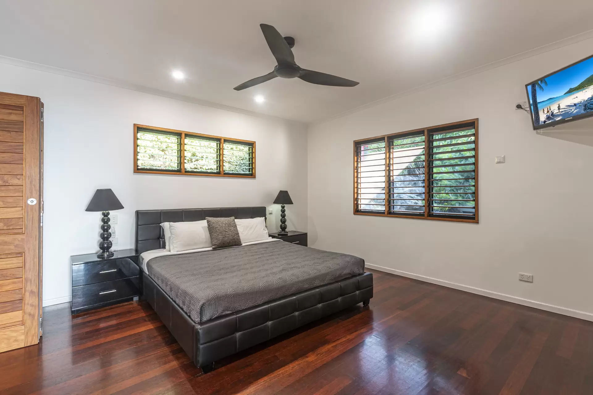 5 Marina Terrace, Hamilton Island Sold by Queensland Sotheby's International Realty - image 1
