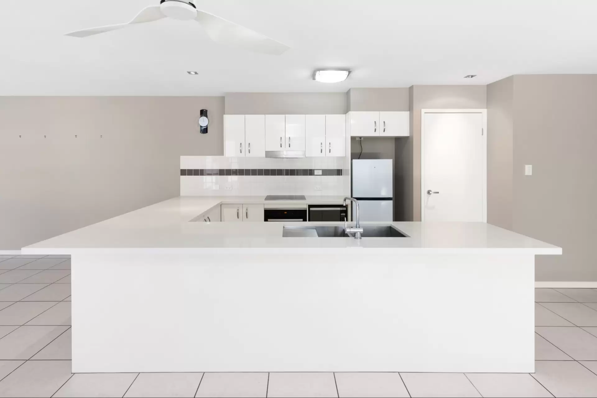2/10 Hans Boysen Drive, Mudjimba Sold by  - image 1
