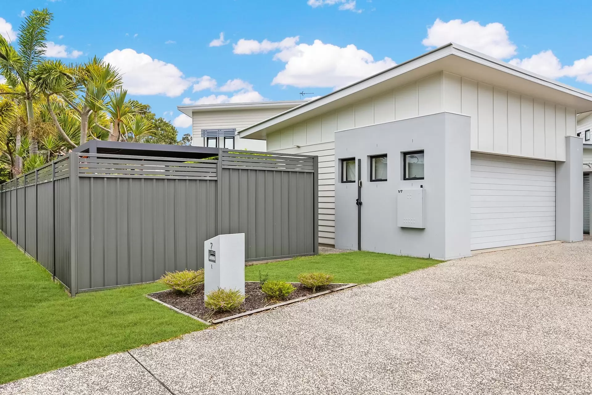 1/7 Hans Boysen Drive, Mudjimba Sold by Queensland Sotheby's International Realty - image 1
