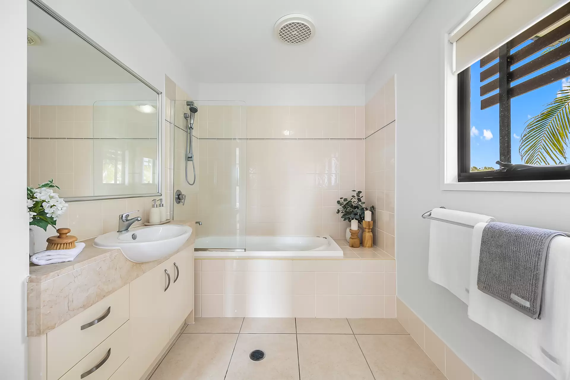 1/12 Catalina Drive, Mudjimba Sold by Queensland Sotheby's International Realty - image 1