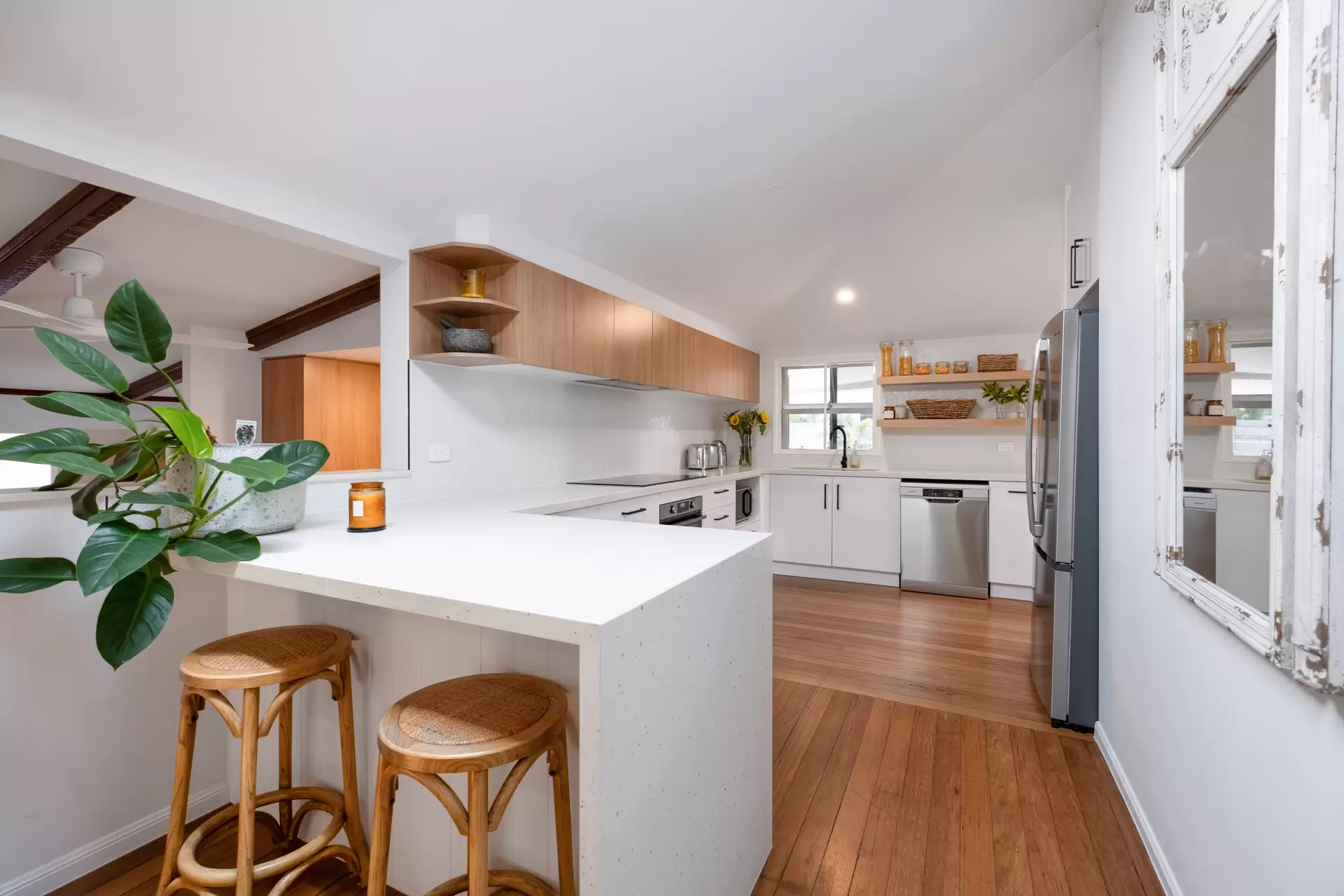 24 Sycamore Street, Mudjimba Sold by  - image 1