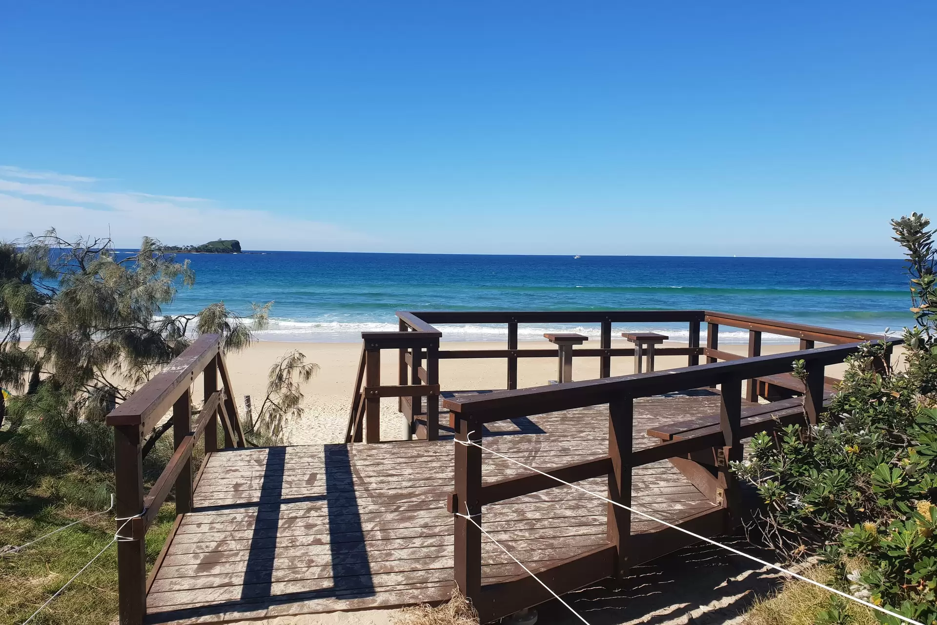 24 Sycamore Street, Mudjimba Sold by Queensland Sotheby's International Realty - image 1
