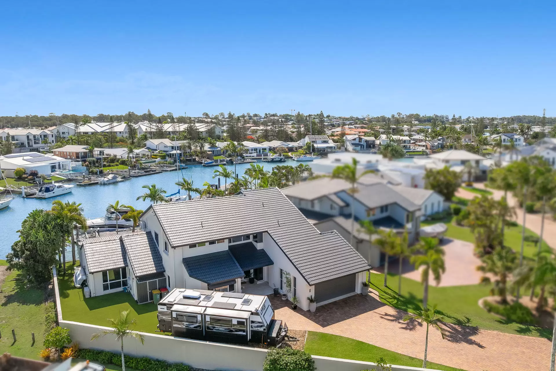12/6-16 Anchorage Drive, Raby Bay Sold by  - image 1
