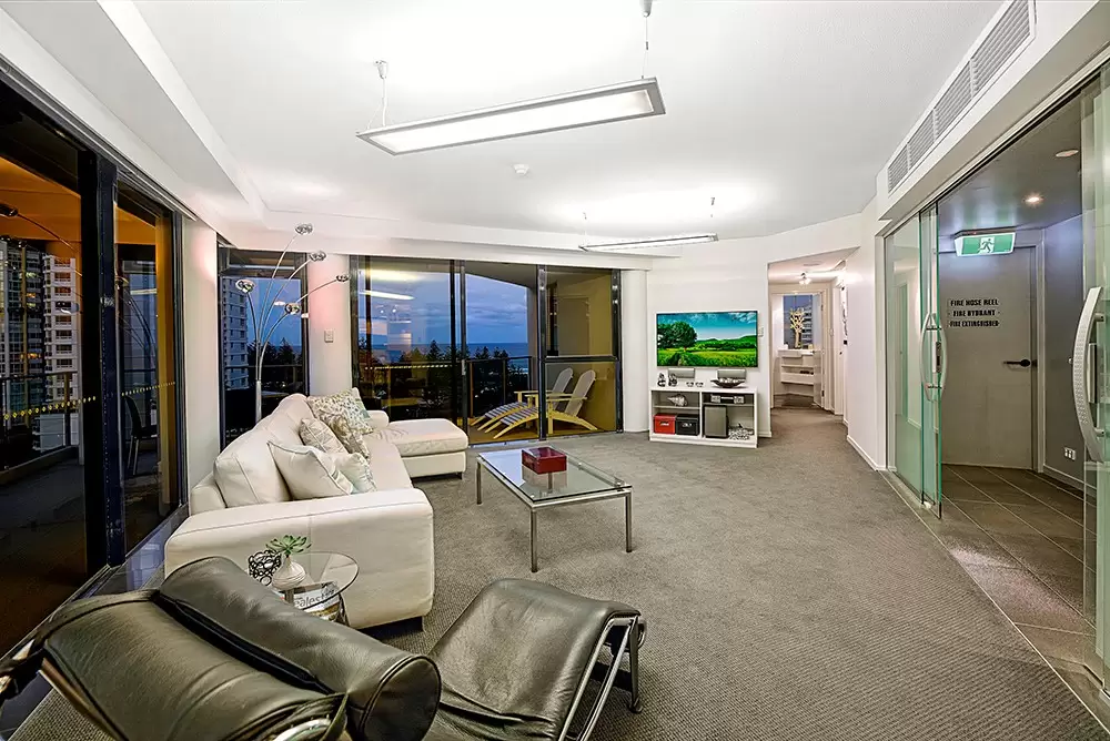 11/19 Peak Avenue, Main Beach Sold by Queensland Sotheby's International Realty - image 1