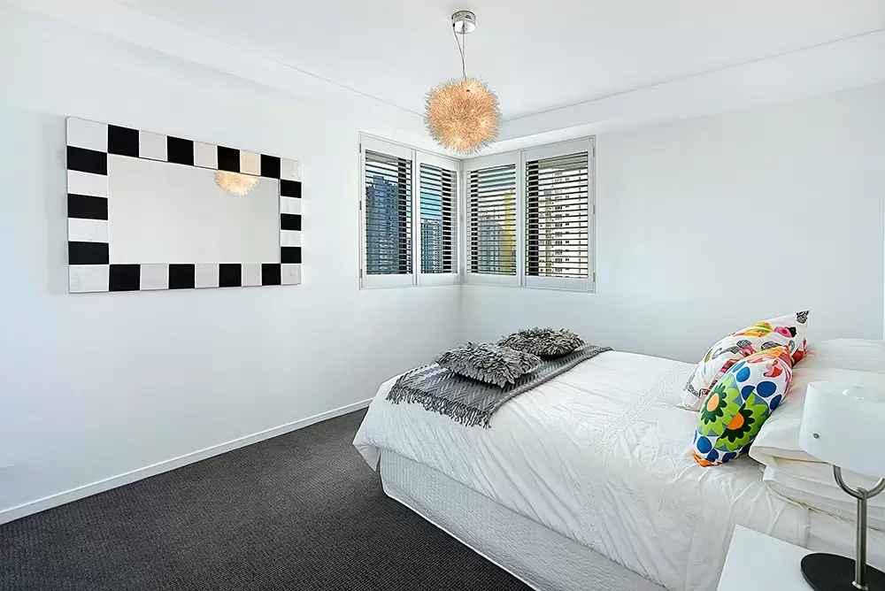 11/19 Peak Avenue, Main Beach Sold by Queensland Sotheby's International Realty - image 1