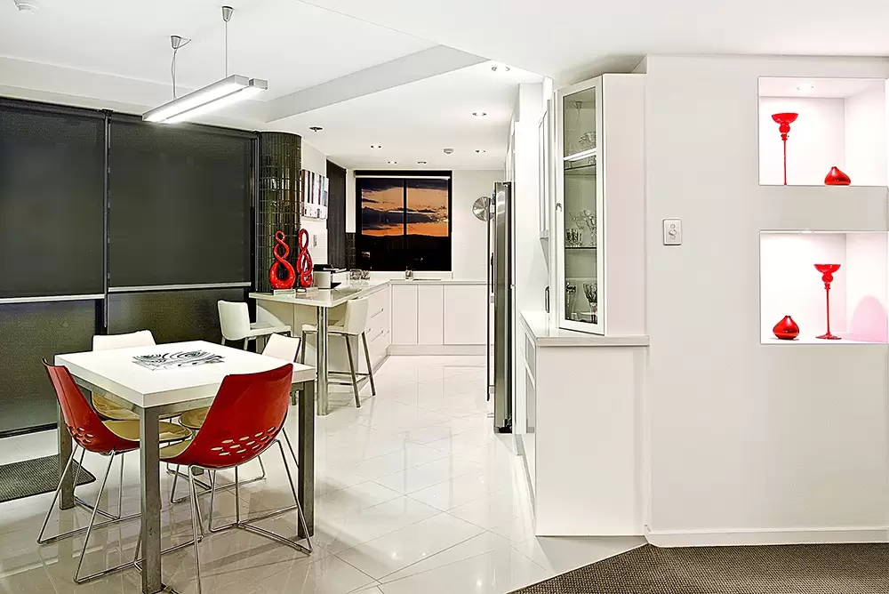 11/19 Peak Avenue, Main Beach Sold by Queensland Sotheby's International Realty - image 1