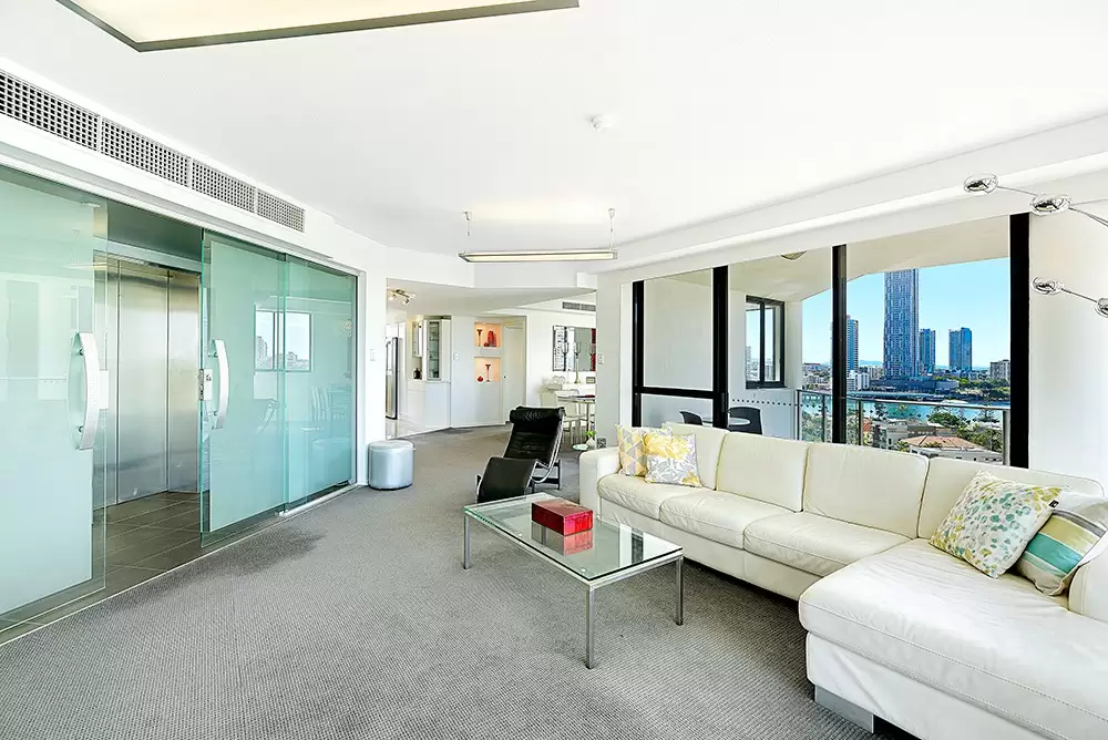 11/19 Peak Avenue, Main Beach Sold by Queensland Sotheby's International Realty - image 1